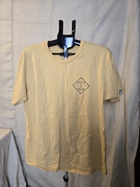 Salty Crew Graphic T-Shirt Men's XL Yellow Cotton Casual